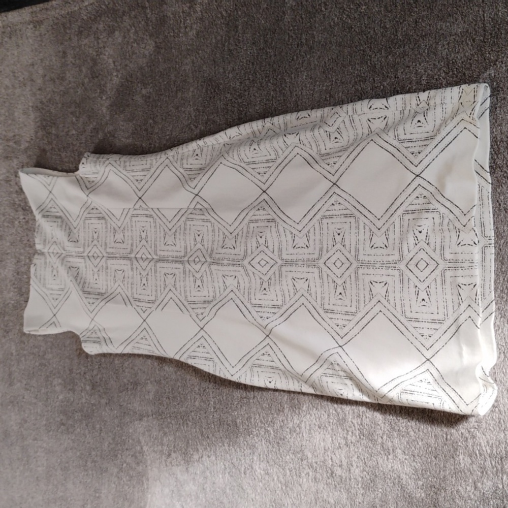Cynthia Steffe NWT Geometric Sleeveless Dress - Picture 8 of 8